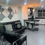 Hermoso Y Nuevo Apartamento En Laureles