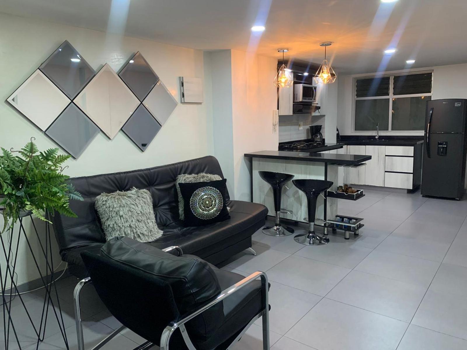 Hermoso Y Nuevo En Laureles * Medellin